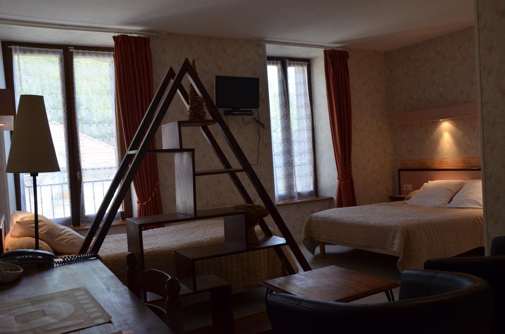 Logis Auberge De L'Allagnonette Saint-Poncy المظهر الخارجي الصورة