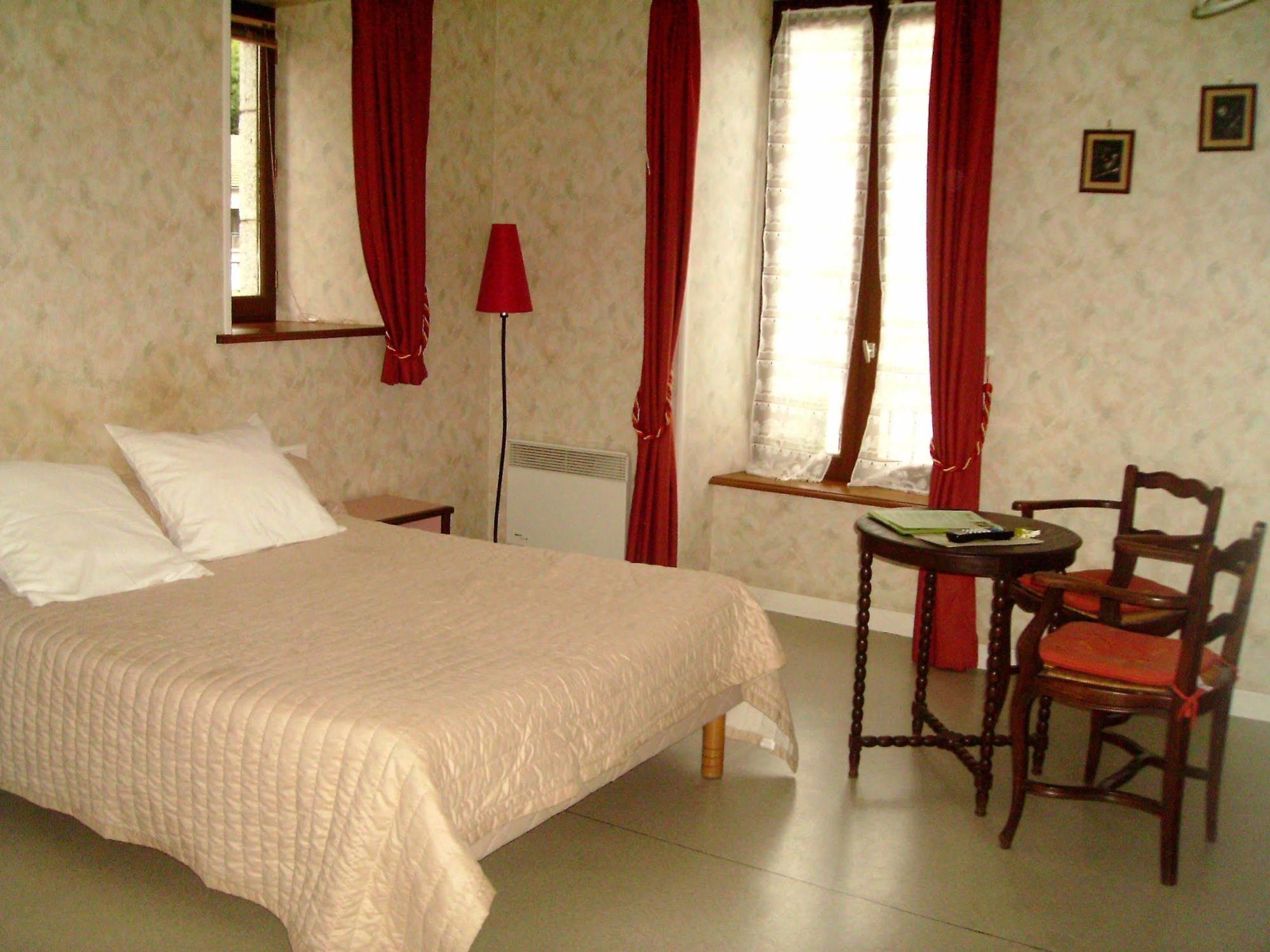 Logis Auberge De L'Allagnonette Saint-Poncy المظهر الخارجي الصورة